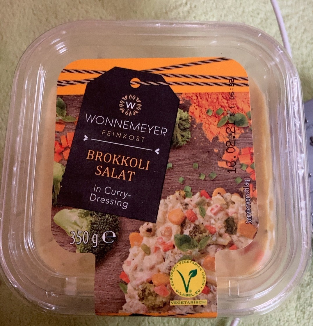 Brokkolisalat